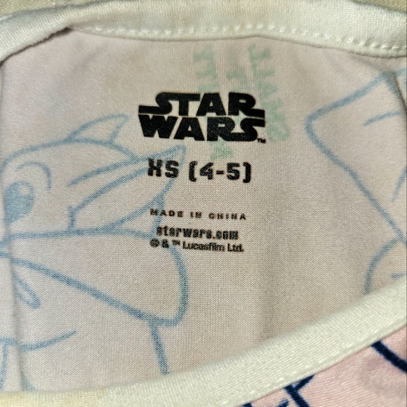 Baby Yoda And The Cow Puppet - Picture 12 of 12